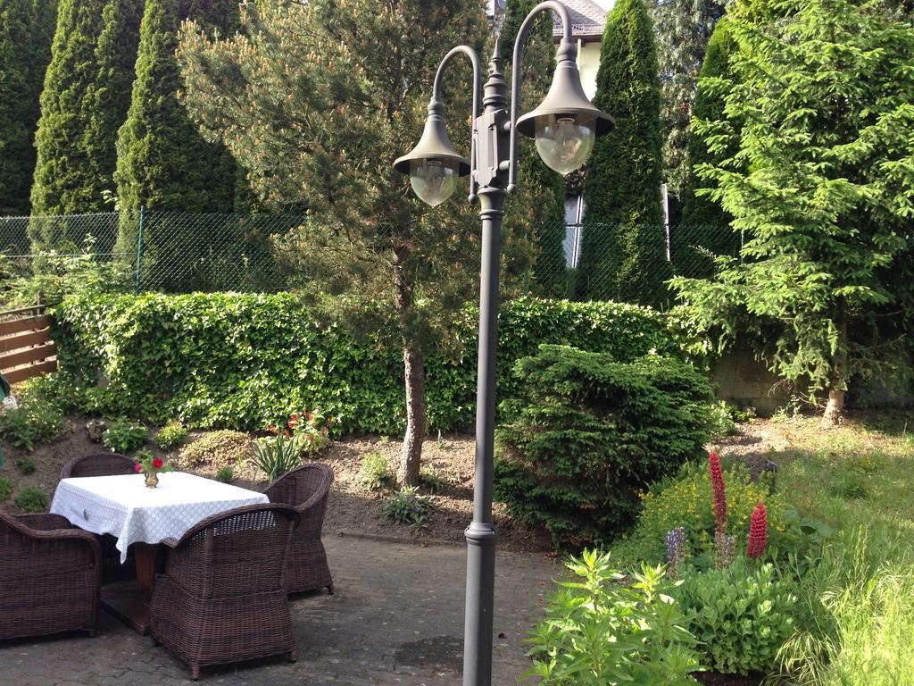 Fruehstueckspension Zur Krone Bad Endbach Exterior foto